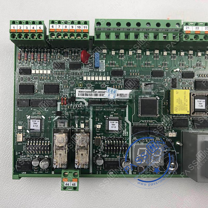 M-2.jpg